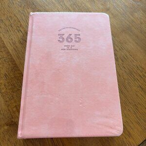 Journal 365 Days Record Your Everyday NEW Every day is a new beginning Pink